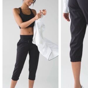 Lululemon Dance studio pants black size 2 (cropped)